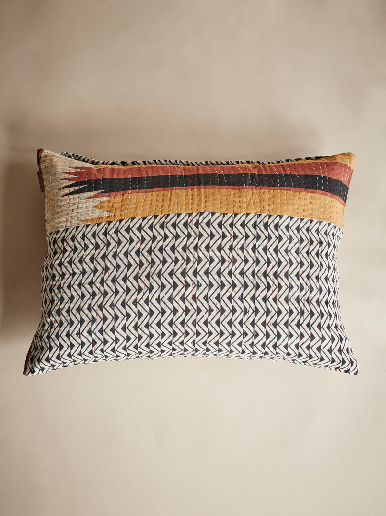 Sari Kantha – Aztec Orange – 50 x 70