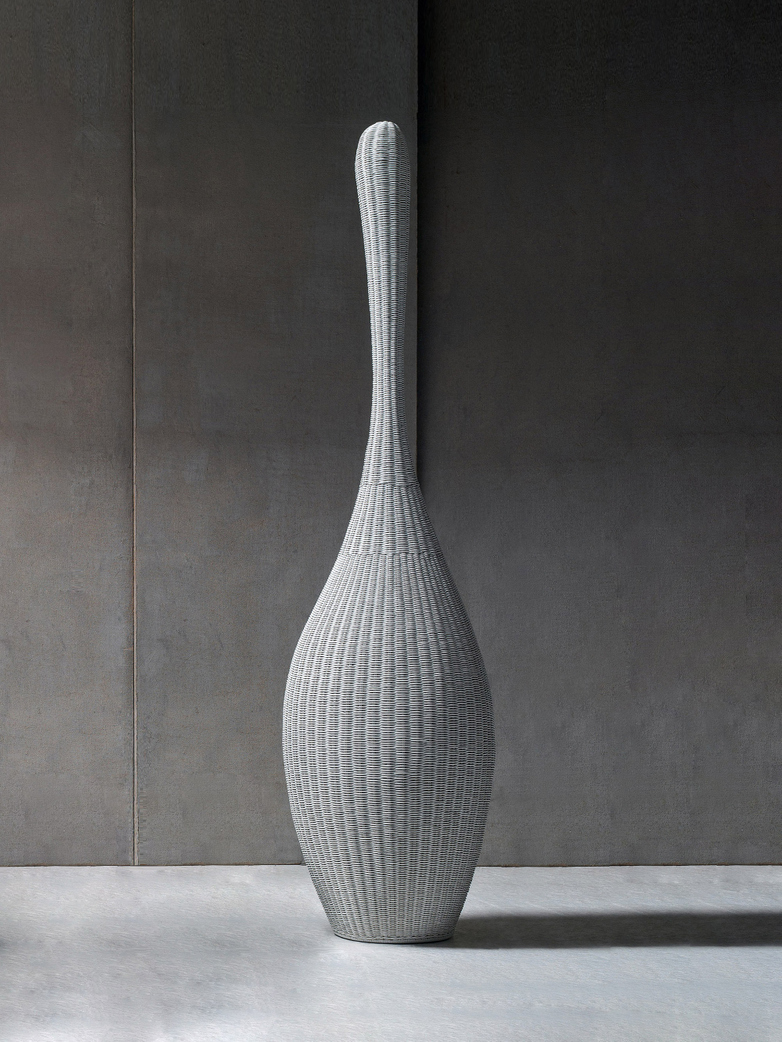 Bolla XL Standing Lamp – White