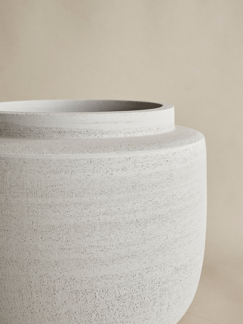 Volumes Flower Pot – Medium
