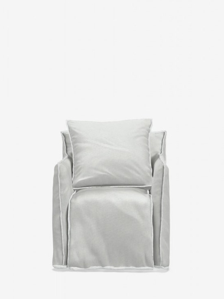 Ghost Out 05 Armchair – Category B