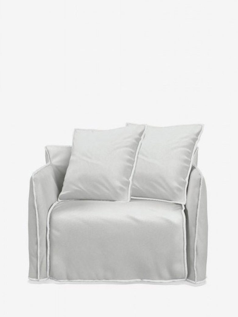 Ghost Out 09 Love Seat – Category B