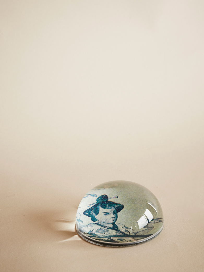 Paperweight Dome – Blue Girl with Bird