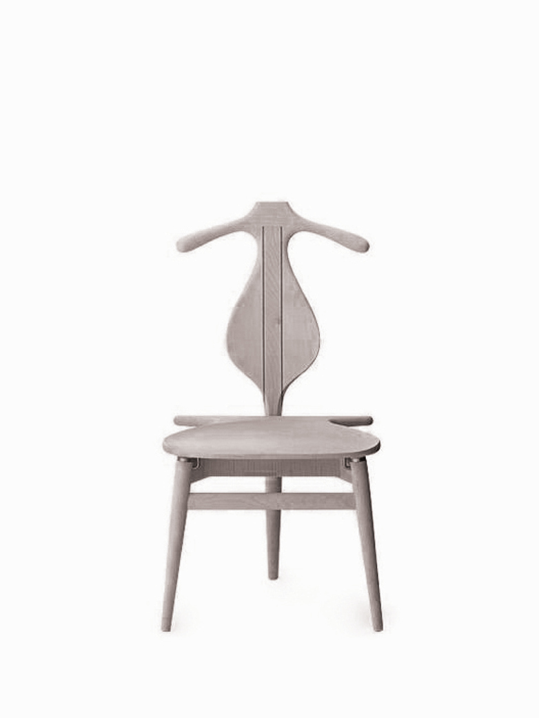 PP250 Valet Chair – Oiled Maple
