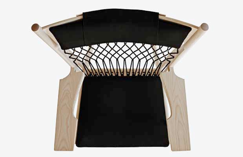 PP129 Web Chair – Soaptreated Ash – Black Leather