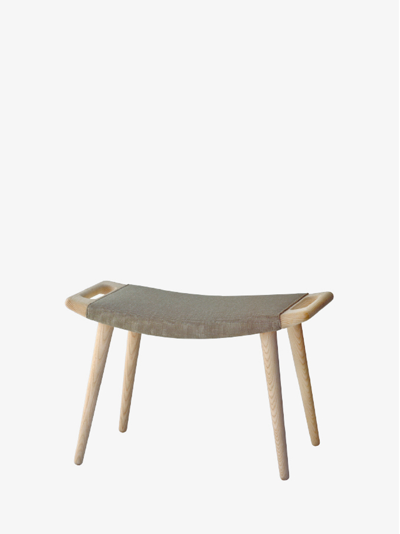 PP120 Stool – Soaptreated Ash