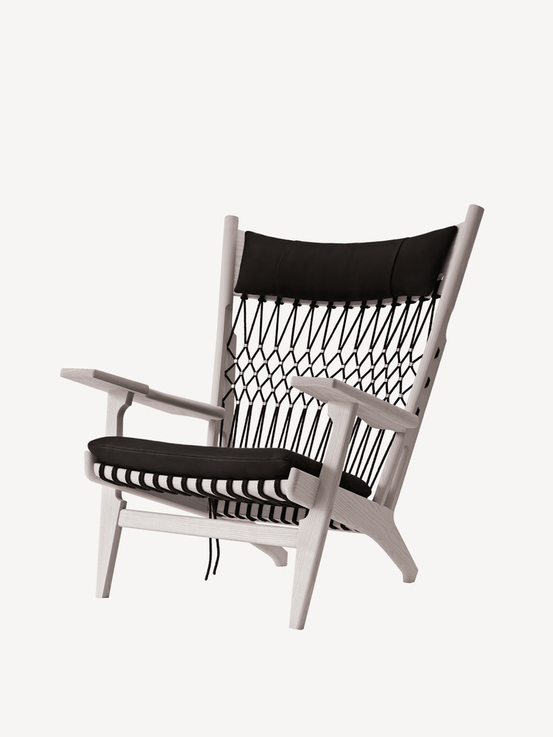 PP129 Web Chair – Soaptreated Oak – Standard Fabric – Rami