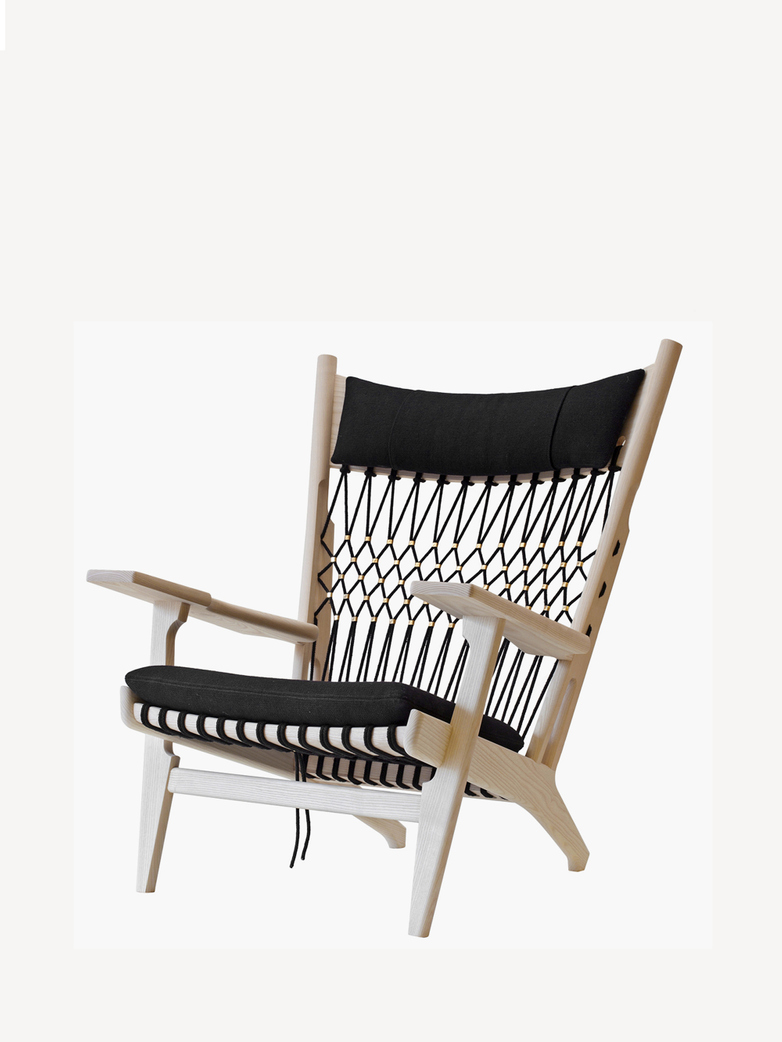 PP129 Web Chair – Black