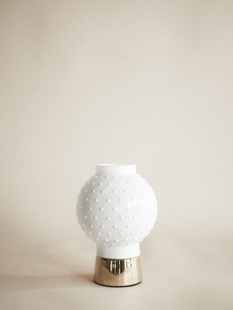 Story Candle Holder – White