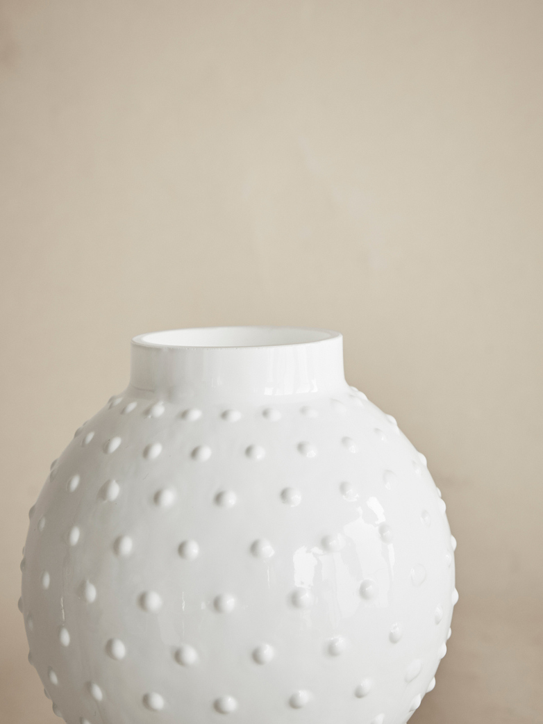 Story Candle Holder – White
