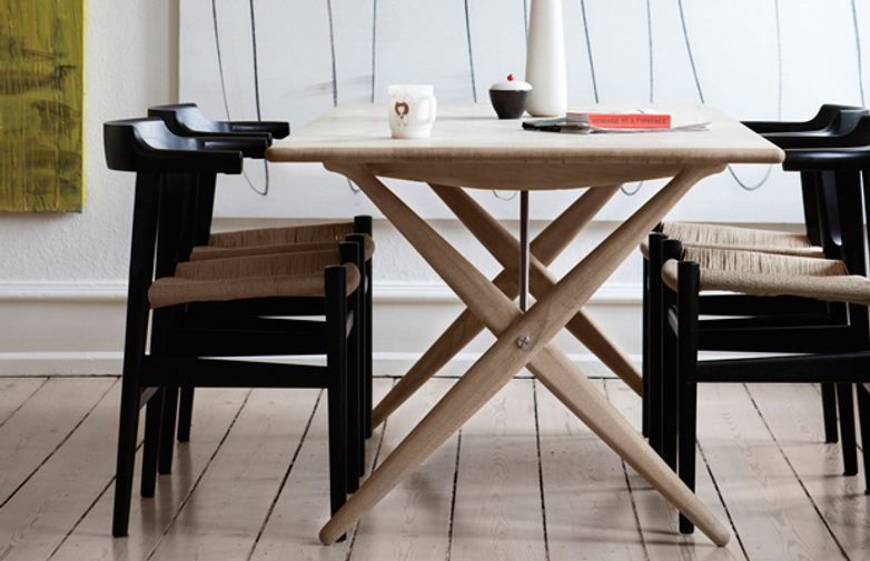 PP85 Crossed Legged Table – 180