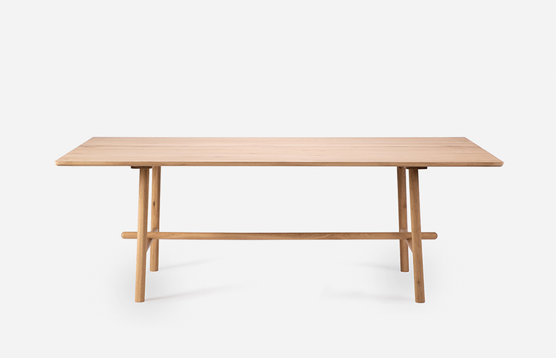 Profile Dining Table – Oak