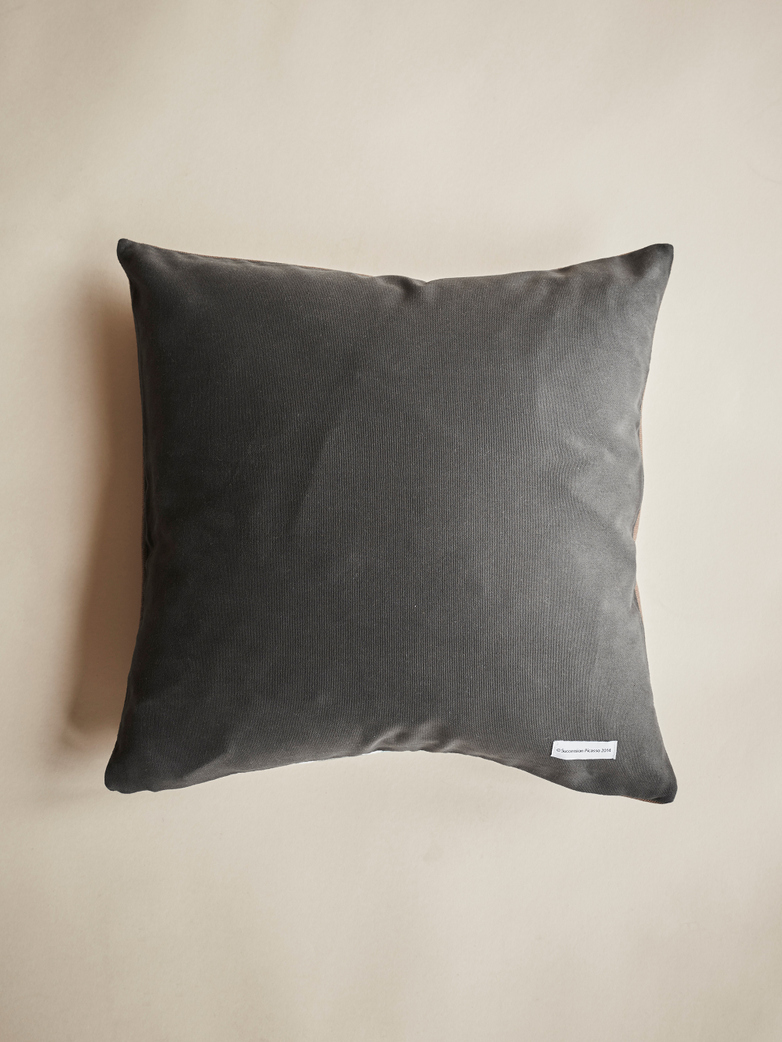 Picasso Cushion – La Chapeau de Paille au Feuillage Bleu – 45 x 45