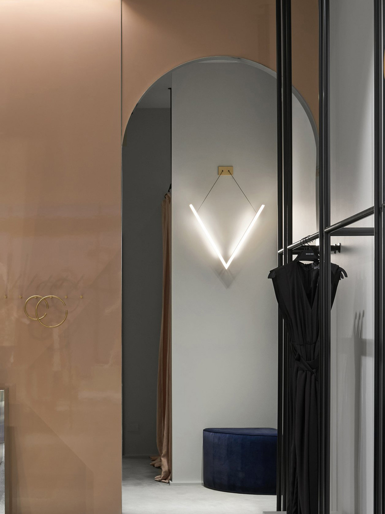 V Wall Light
