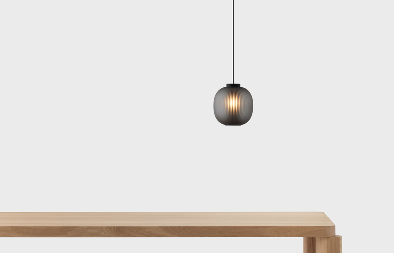 Bloom Pendant – Black – Small