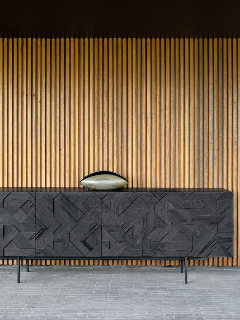 Graphic Sideboard – 4 Doors