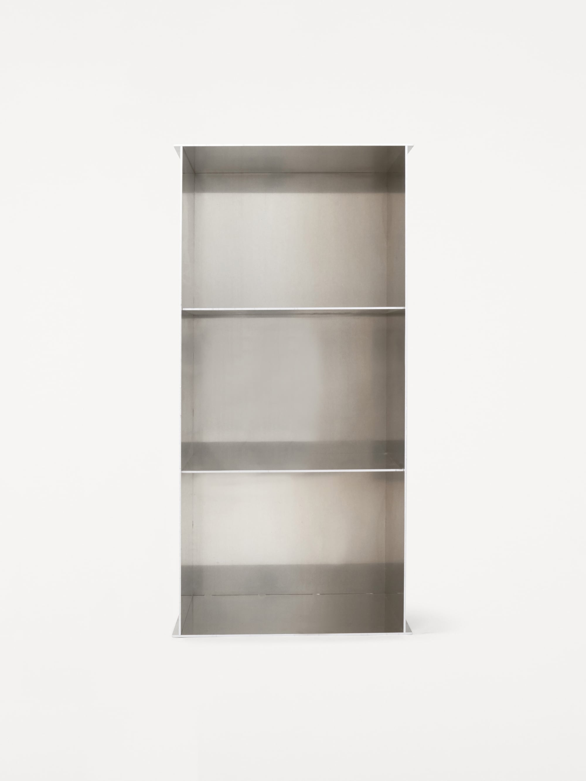 29894 4f0b55d5db Rivet Case0661 Portrait