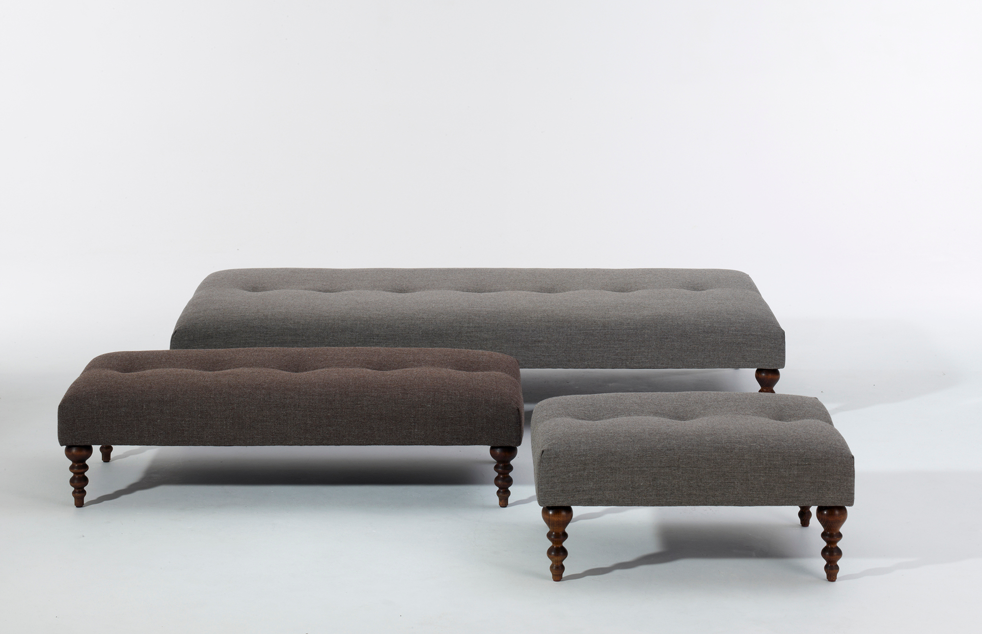 29914 897e8b664c Oscar Ottoman Small Large Oscar Daybed By Matthew Hilton For Scp Portrait