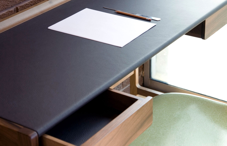 Cedric Desk