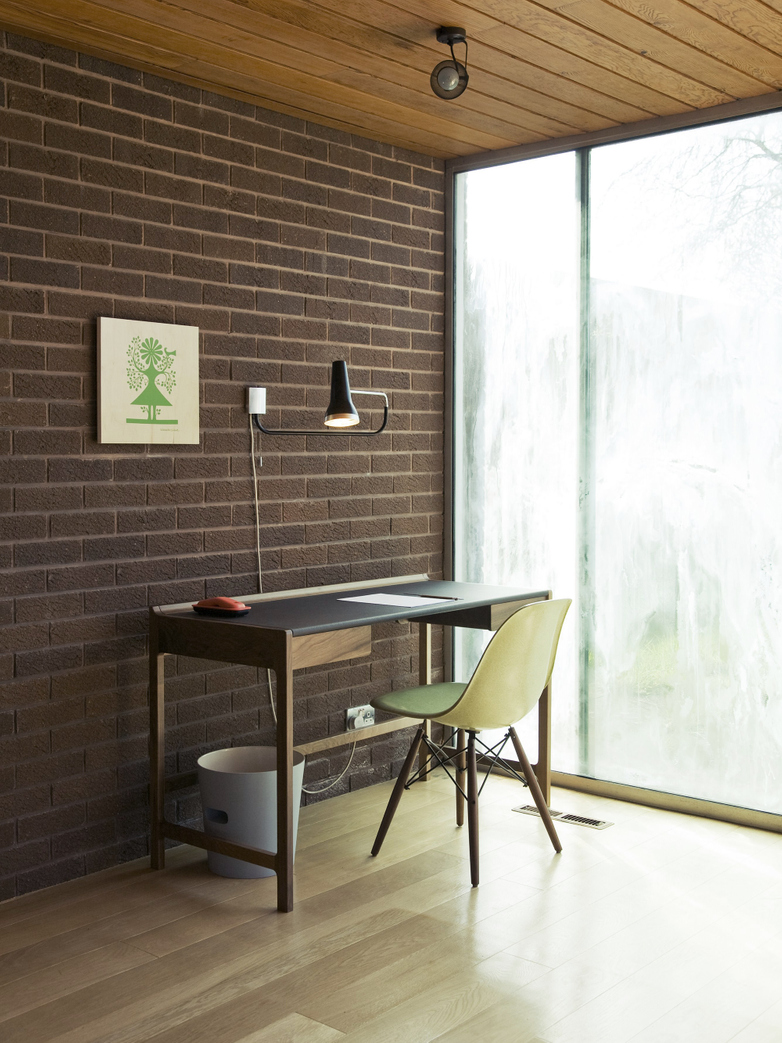 Cedric Desk