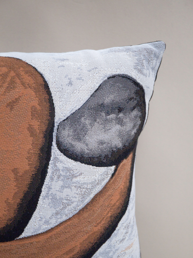 Picasso Cushion – Femme Lançant une Pierre – 40 x 60