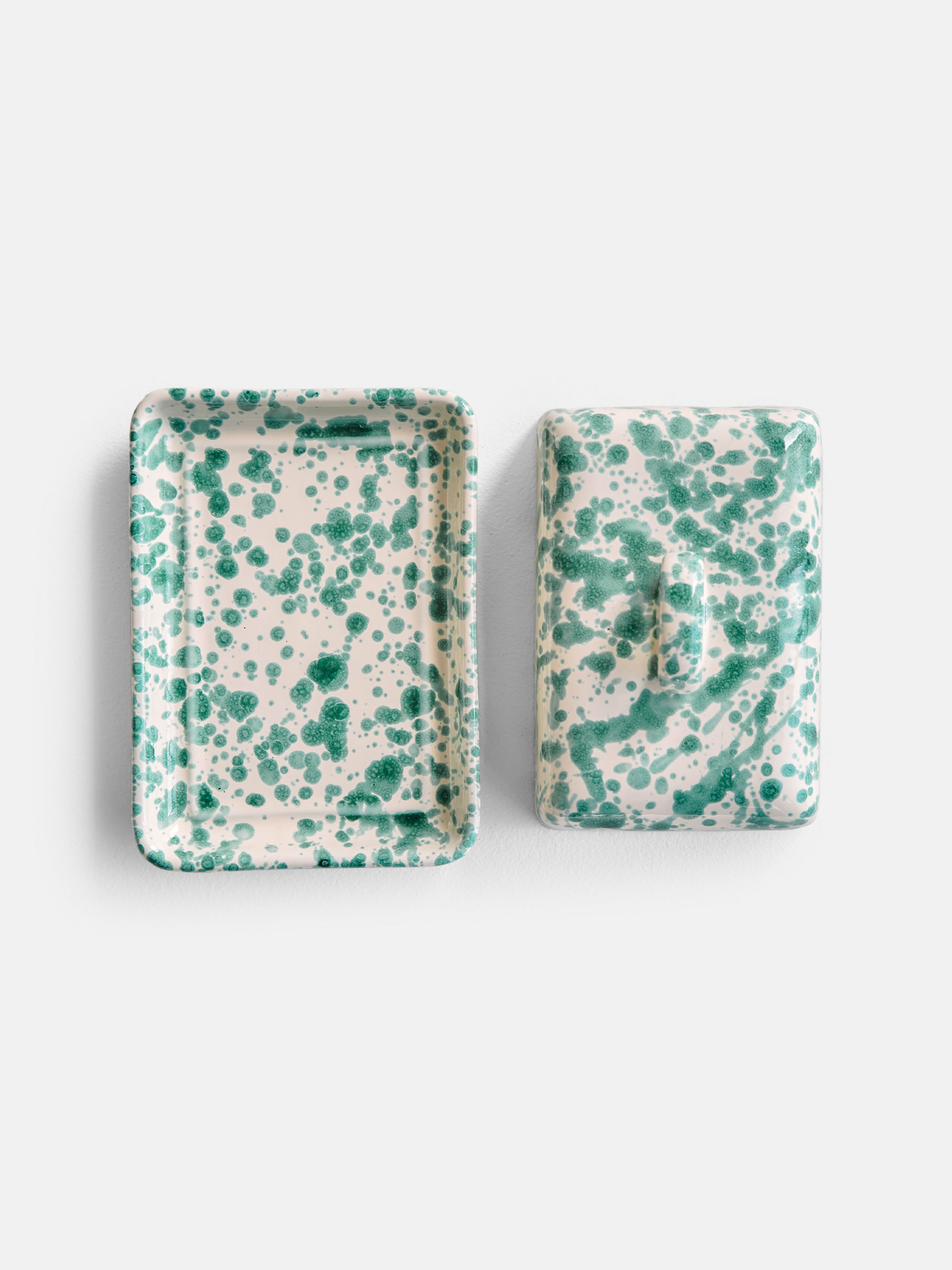 29949 C210f5070d Spruzzi Vivente Butter Dish Green 1 Portrait