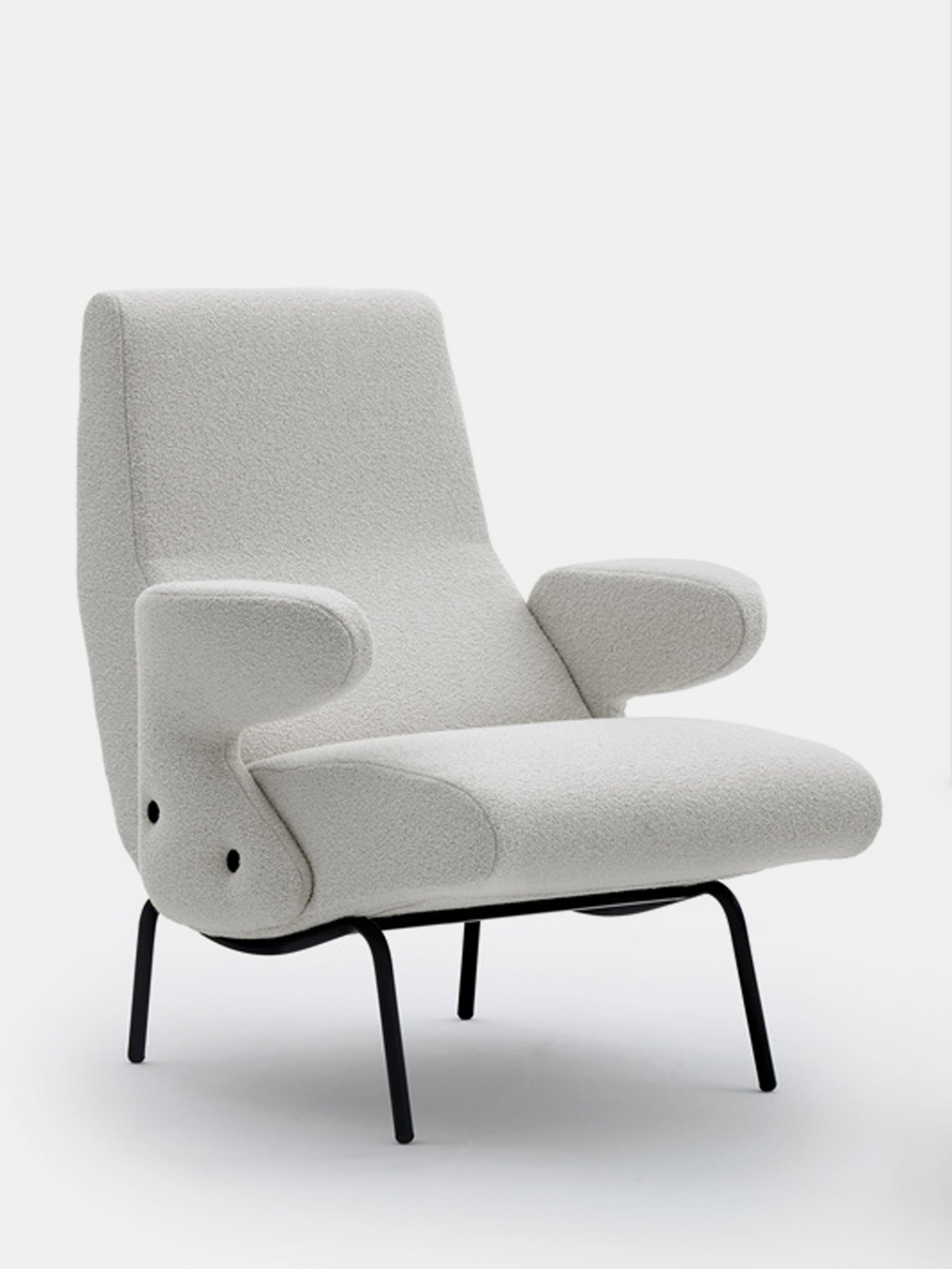 29964 2659085f32 Arflex Delfino Armchair 1 Portrait