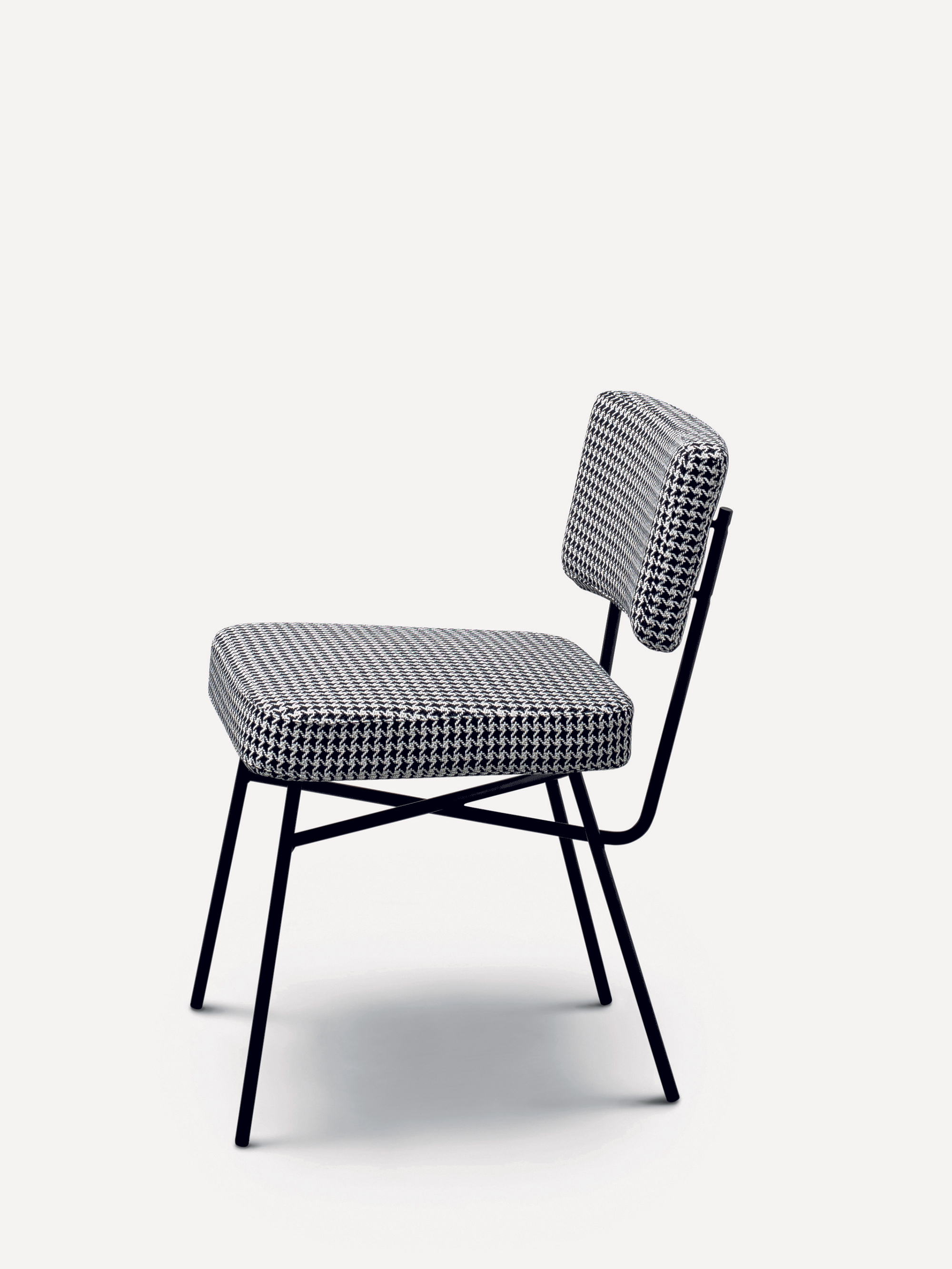 29972 2d471fe476 Arflex Elettra Chair Design Bbpr 1 Portrait