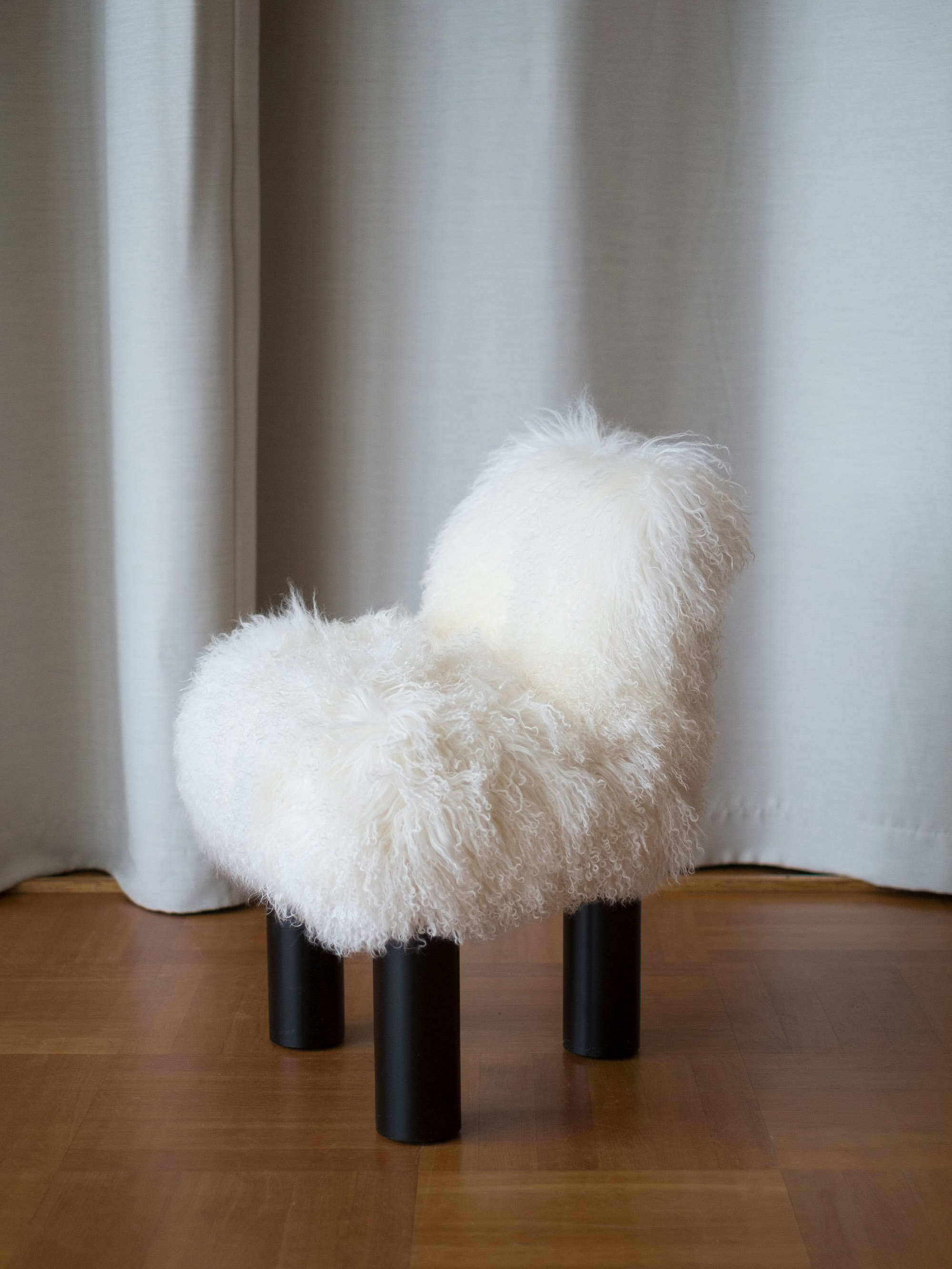 30027 4bad51e444 17628 Dd93d098ea Arflex Botolo High Armchair Fur Zoom Portrait