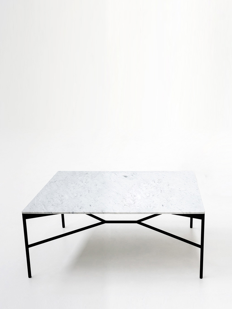 Chill-Out Table – 72