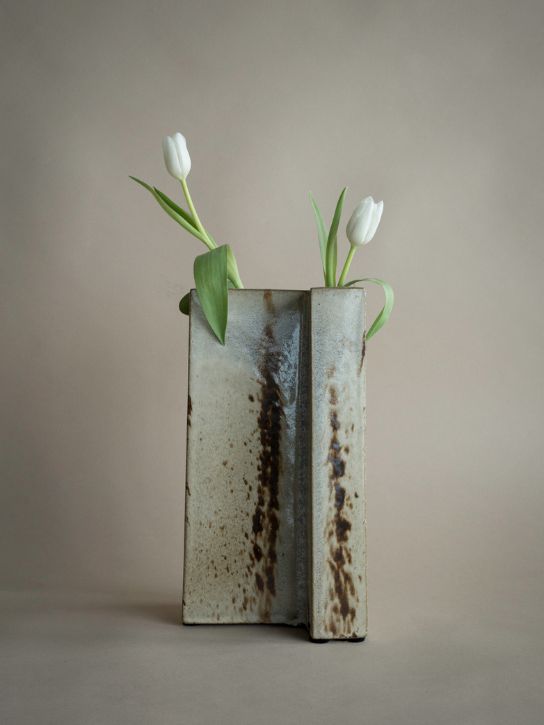 Yang Vase Glaze White Brown