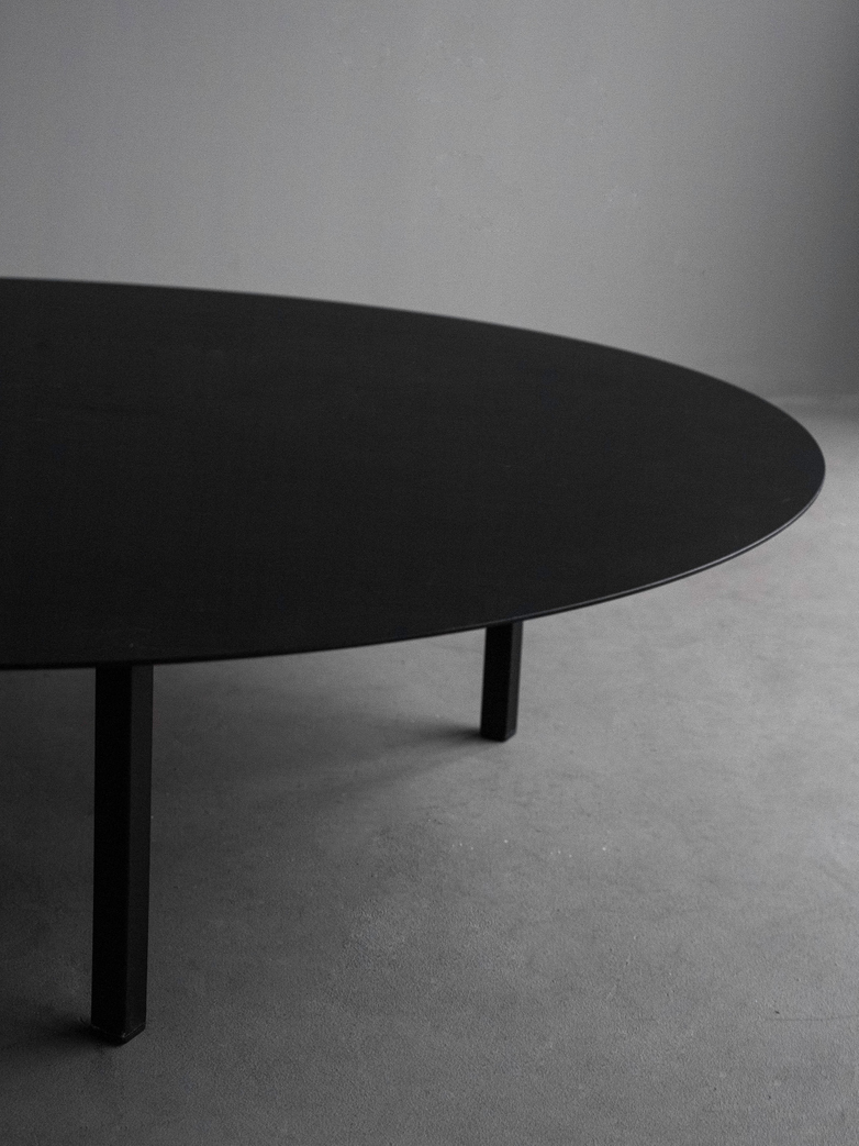 Bea Mombaers Table - 118 cm