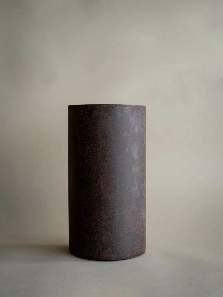 Yin Vase Rust