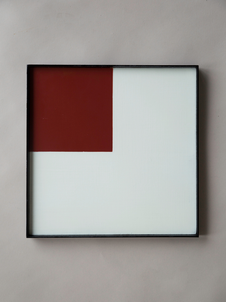 Tray Wood White - Red