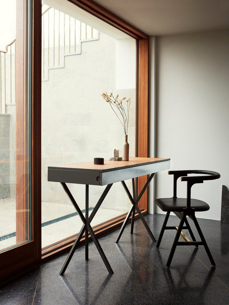 NEB Writing Desk – Zinc/Black/Natural – Large