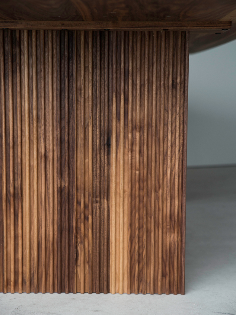 Ten Table 240 x 105 cm Walnut