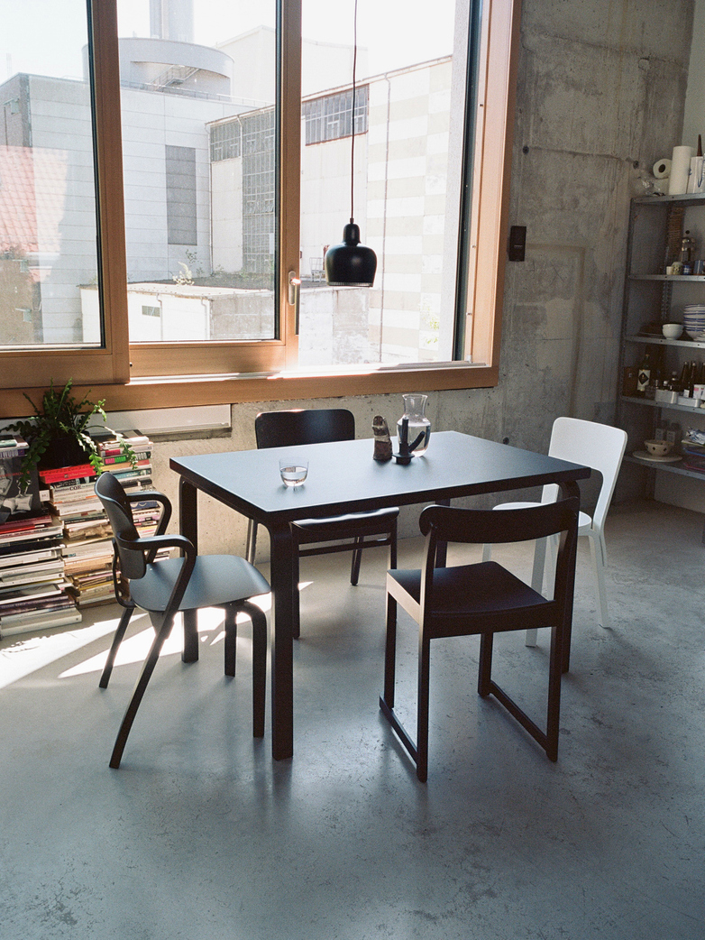Aalto Table Rectangular 80B - Top Black Linolium - 100x60 cm