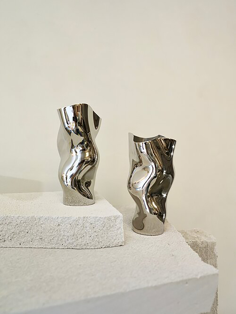 Ostrea Rock Steel Vase