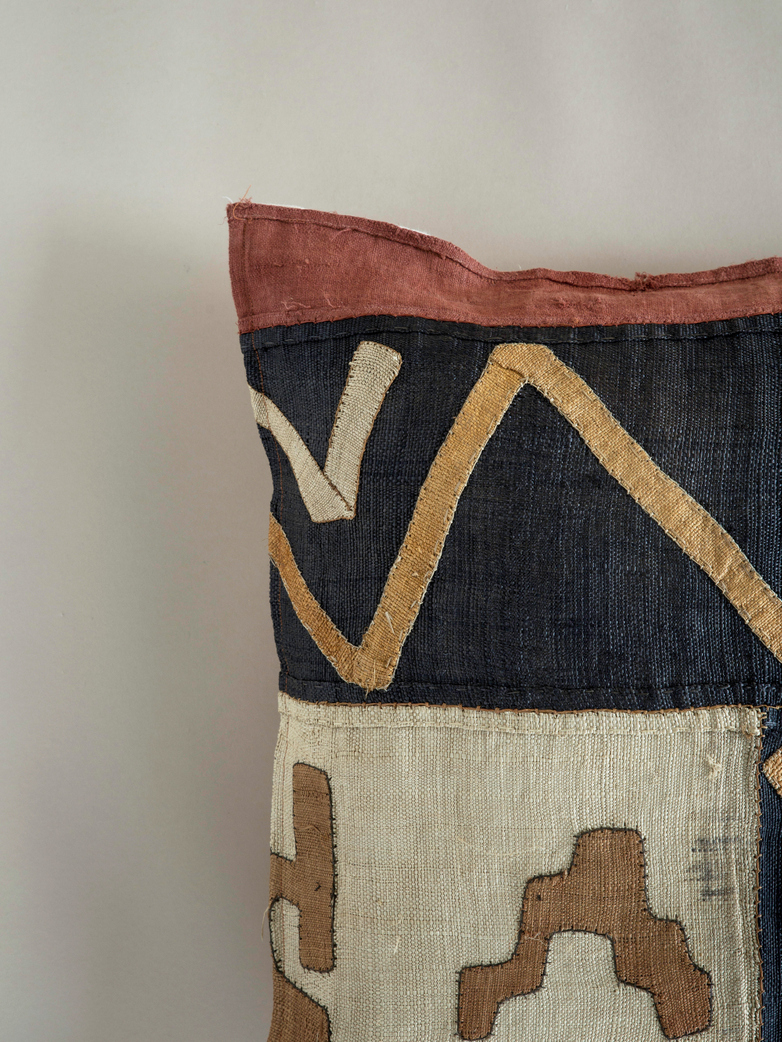 Kuba Cushion 164