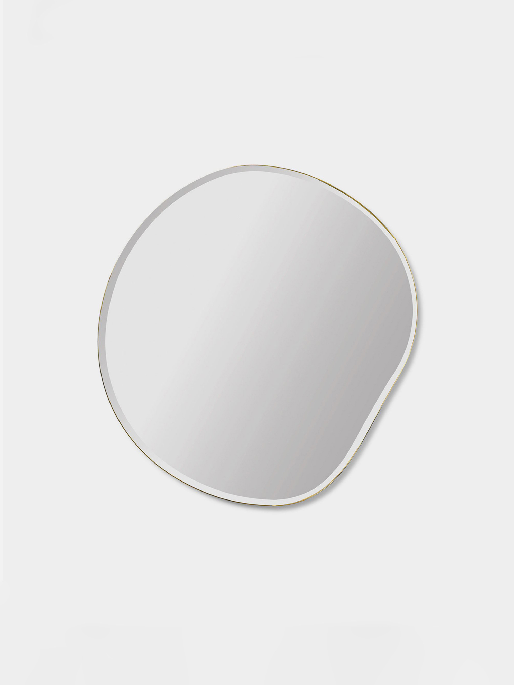 31261 Ae555ff2d0 31261 8a56e10111 Ferm Living Vuelta Lamp White Zoom119128 Portrait