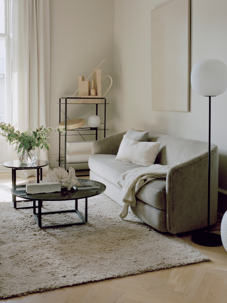 Florence Side Table – Black Marble – Ø50