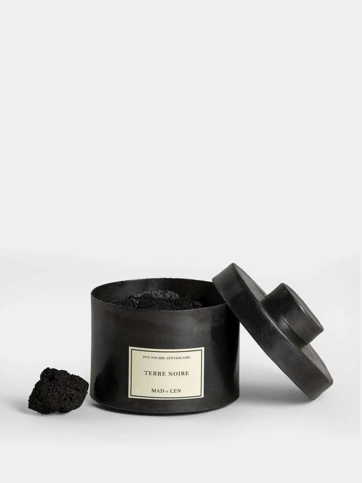 Terre Noire D'Apothicaire - Pot Pourri — Room fragrances | Artilleriet