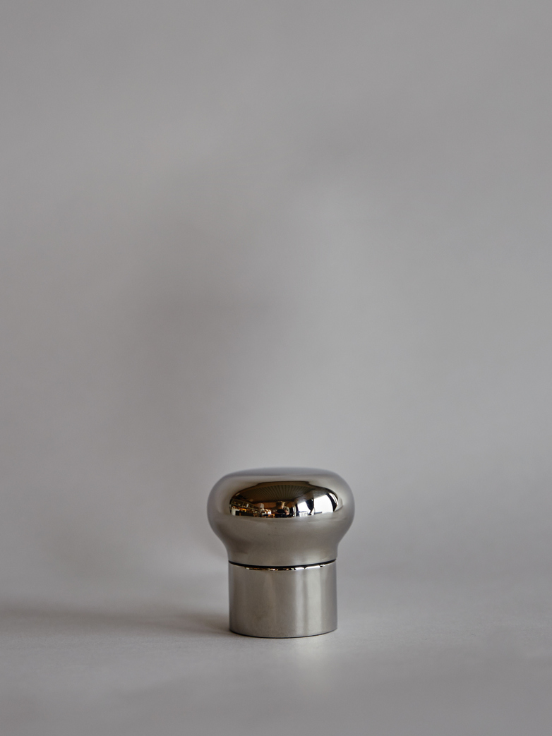 Noe Wine and Champagne Bottle Stopper