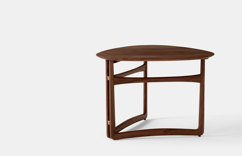 Drop Leaf HW5 Lounge Table - Walnut