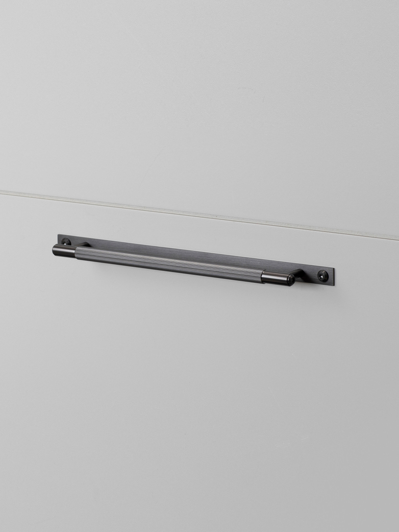 Pull Bar - Plate - Linear - Gun Metal