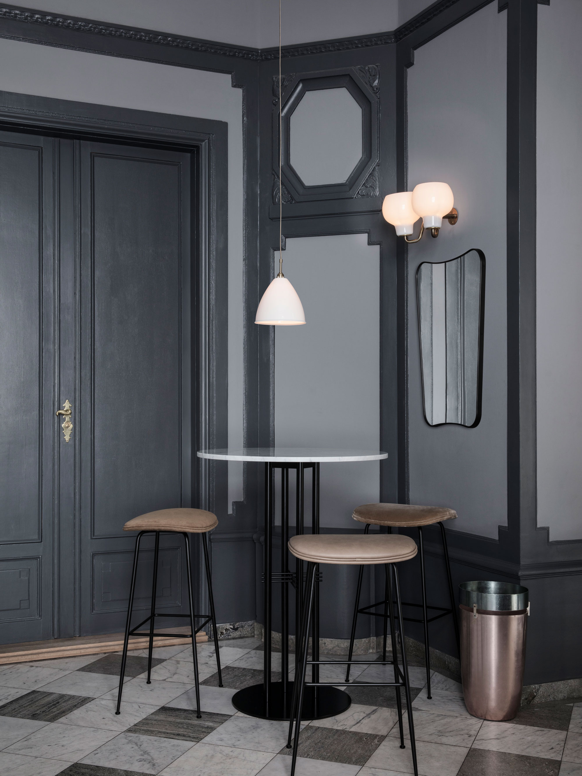31864 7b839dd059 Tscolumnbartable Bl9pendant Fa33wallmirror Beetlebarstool56971 Portrait