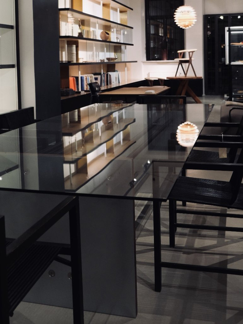 Bespoke Rectangular Glass Table - 260x120 cm