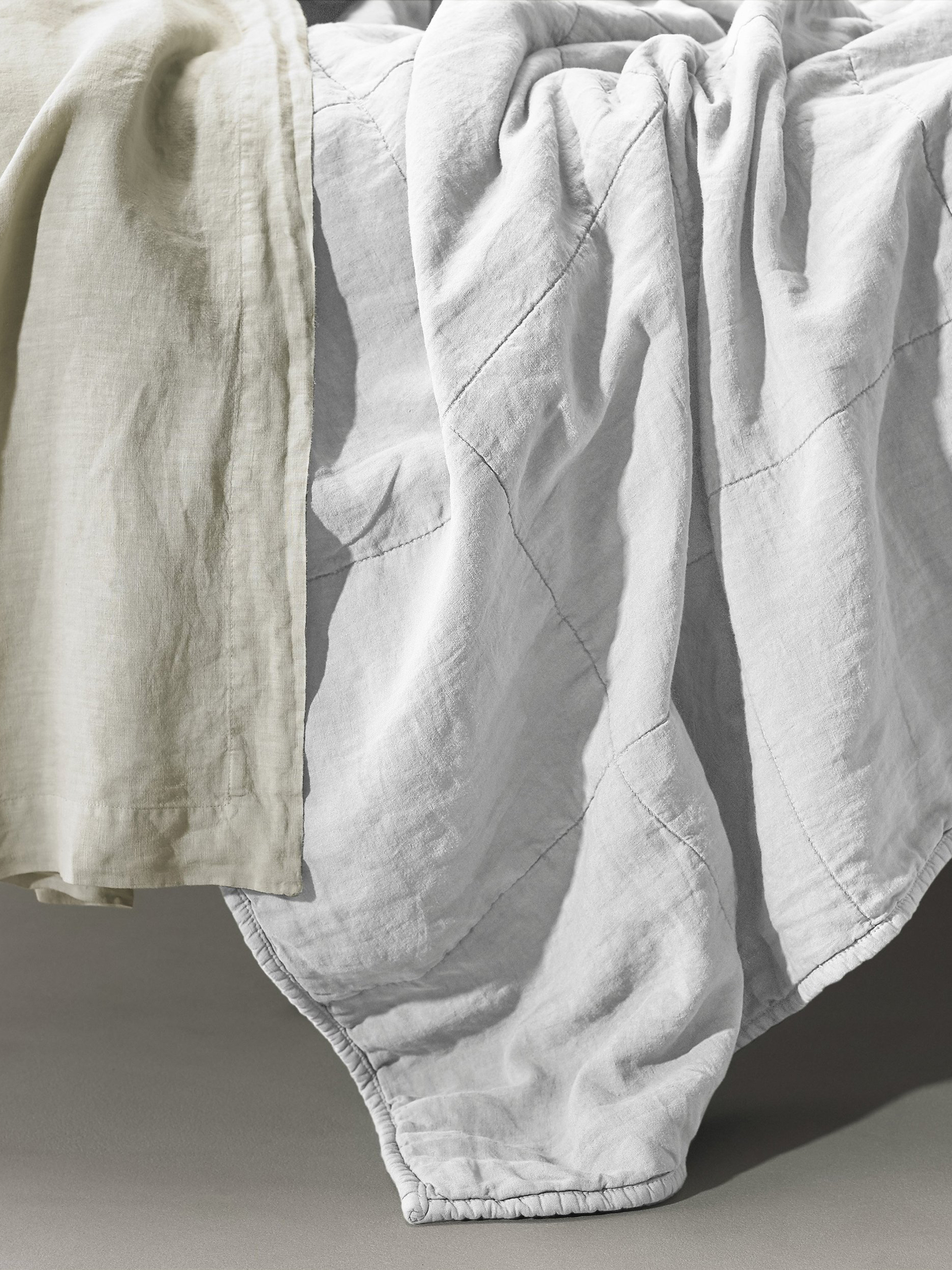 32193 F8282054a4 Quiltbedcover Society Limonta Rem Trapuntino Letto Bianco Lino 01 5a9885b7 Ffde 4666 8284 0bb3fa46e99a 2000x Portrait