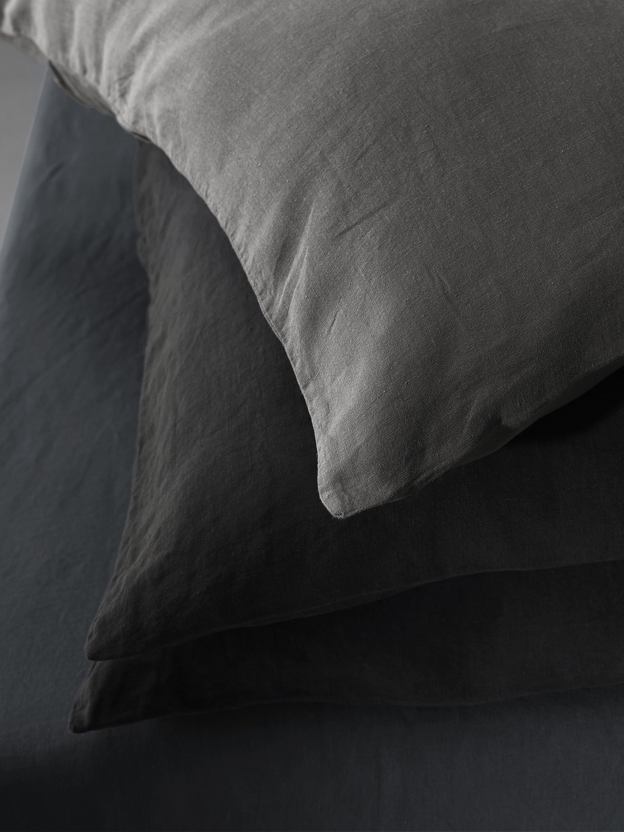32245 De65563161 Pillowcase Society Limonta Rem Set Federe Letto Fumo Lino 02 C5f46c27 C272 44b1 82c4 2a3dcb08b21f 2000x Portrait
