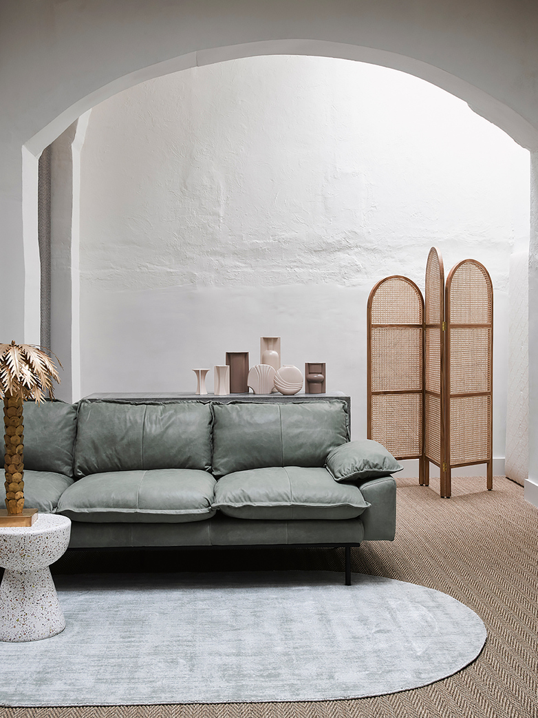 Retro Sofa - Mint green leather