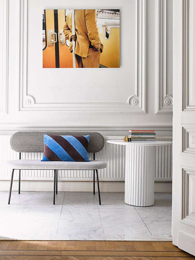Pillar side table round - white